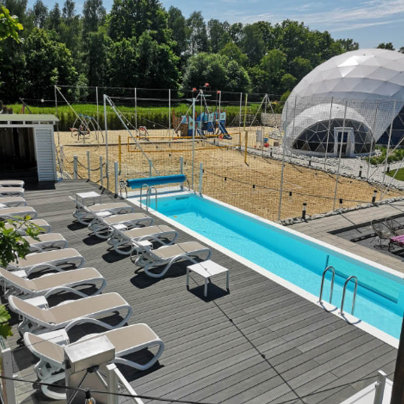 klient-biznesowy-container-pool-4-windows-hotel-4