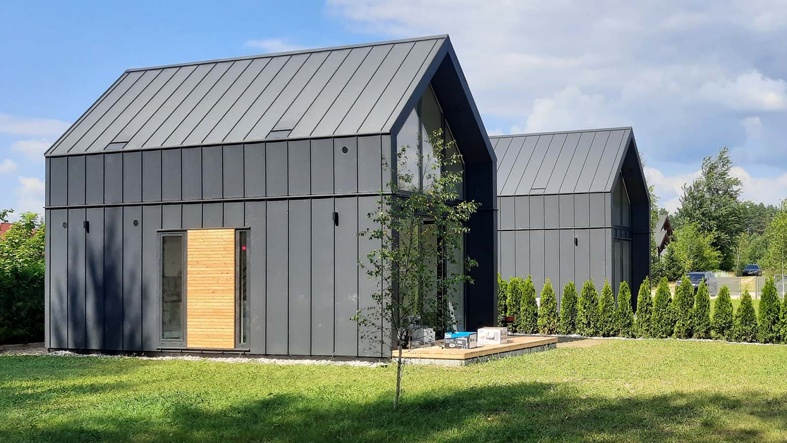steel-modular-house-momo-barn-house-poland-inowroclaw-1